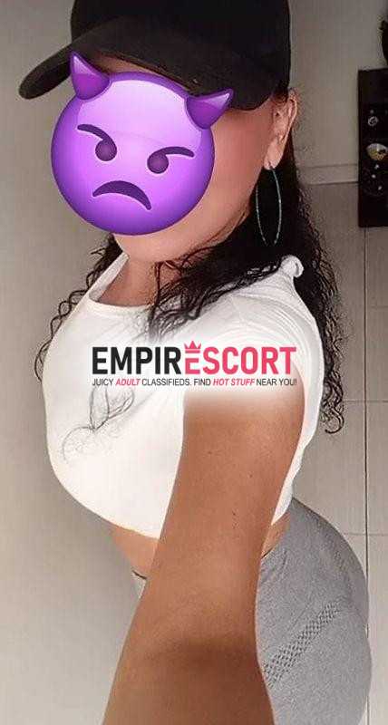 😍 me llamo kary 😉 tengo 20 aÑitos amor🫠 estoy de pasada por aca x huacho 🔥 aprovechame soy flaca estrechita🤤