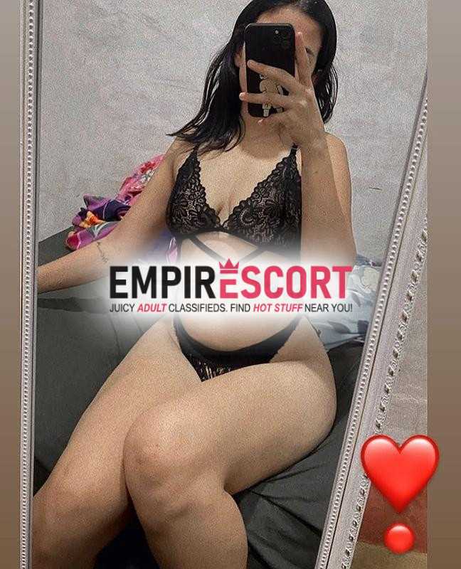 soy mily nueva en esta página 🌙 cuerpo sexy joven y ganas de que me cojan 😋