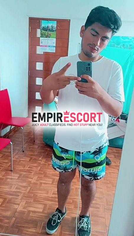 alejandro 🔥🔥🔥 23 años masajes eróticos 🔥🔥🔥