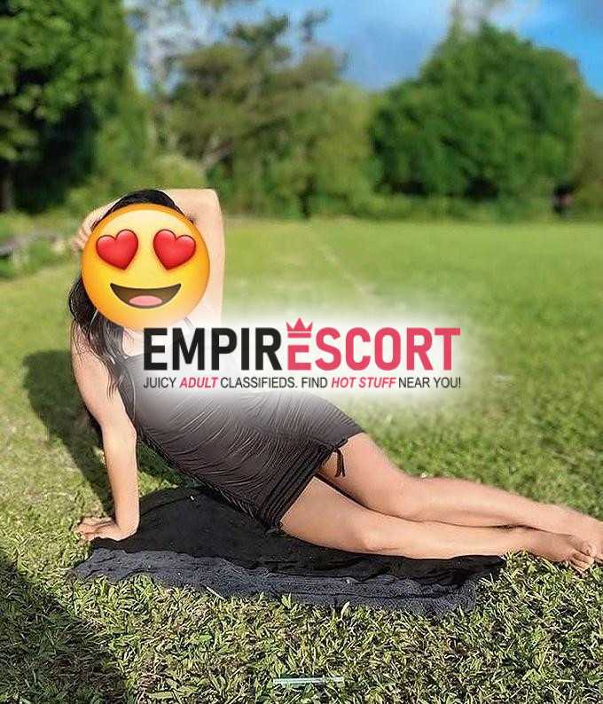hermosa estudiante nueva y lista para estrenar 🌺😈 habitación propia