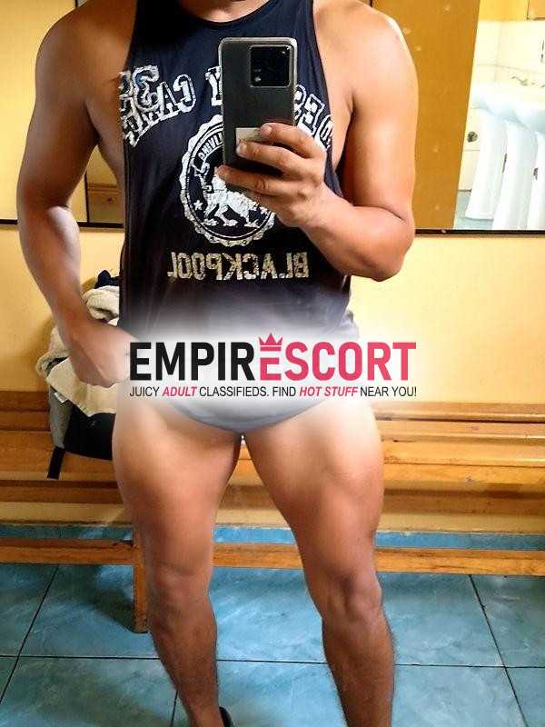 varón de gym porte militar disponible hoy lunes las 24 horas para tus masajes corporales.sin lugar solo voy domicilio