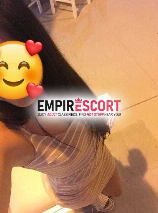 kirara 22 añitos delgadita cabello lacio rica trato de pareja