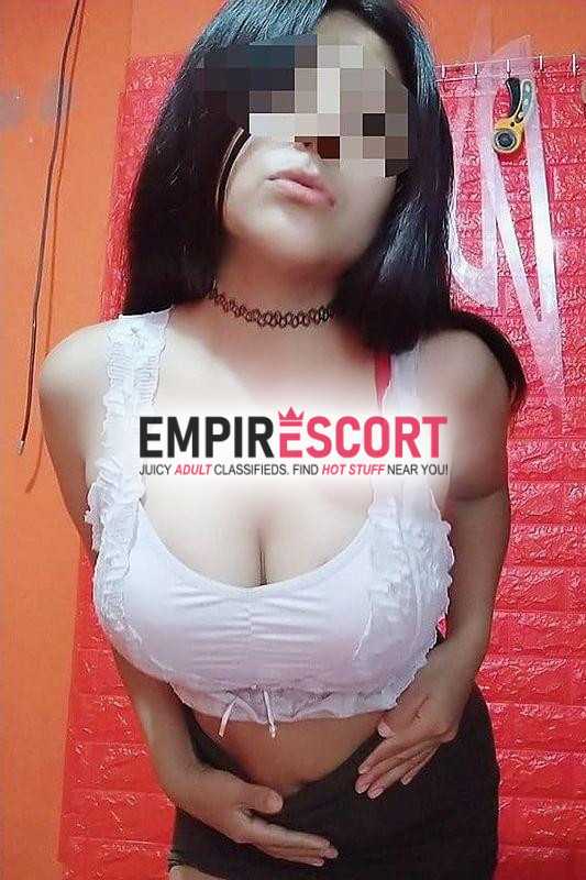 karina disponible