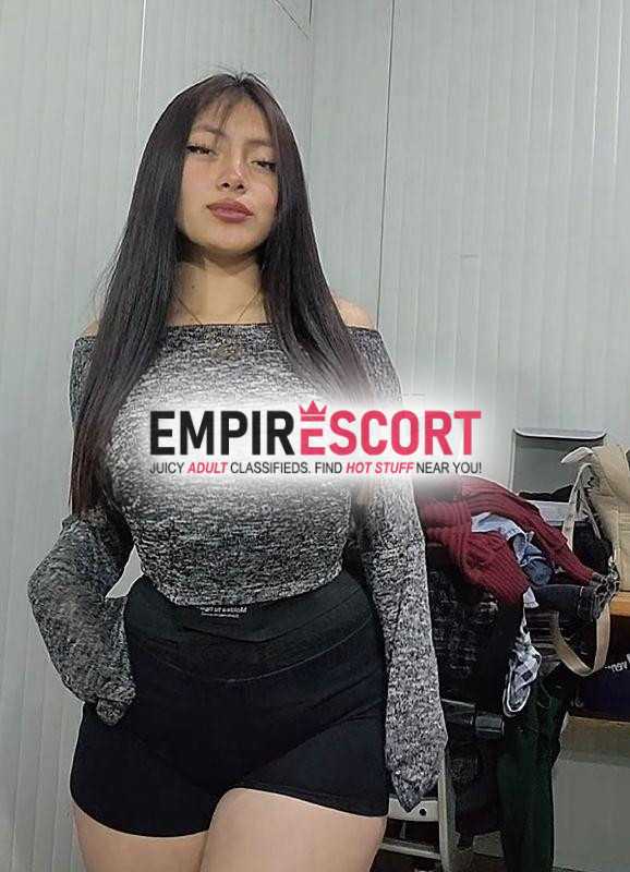 soy jeimy linda chica cabello negro largo dispuesta complacerte en todo