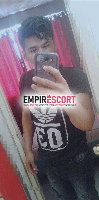 hola tengo 22 busco aventuras mujeres o parejas
