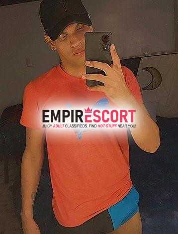 moreno arrecho recien llegado 
👀 21 cm nada de flacidez 😈👀