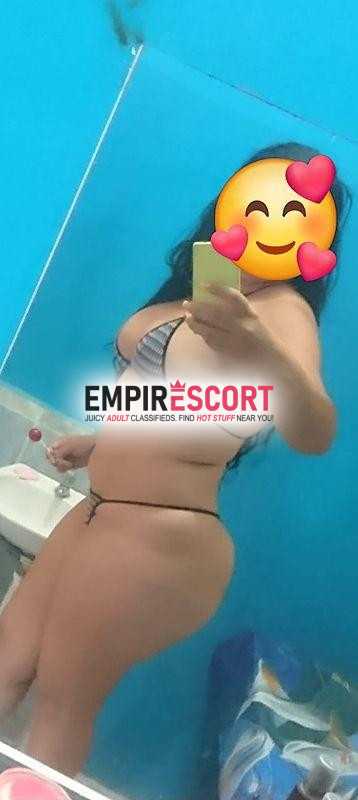 hola soy mayorcita que te puede complacer en tus fantasías soy exótica y existente. mi nombre mariugenia para que quieras cariño