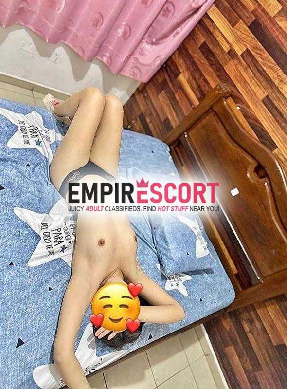 ✨delgadita muy sensual✨