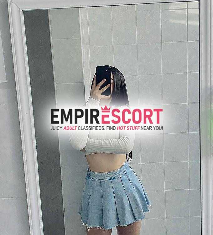 jimena 😊 bonita universitaria de 18 añitos de bonita figura y muy complaciente. tengo depa por conti 😈🫦