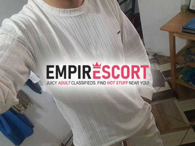 soy chico de 19 años q esta disponible y dispuesto divertirse