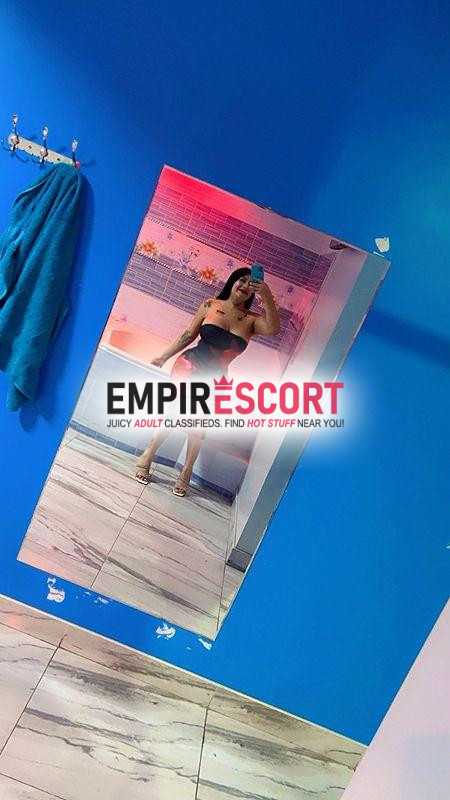 kiara ninfomana exclusiva cachonda blanquita servicio completo vaginal y anal