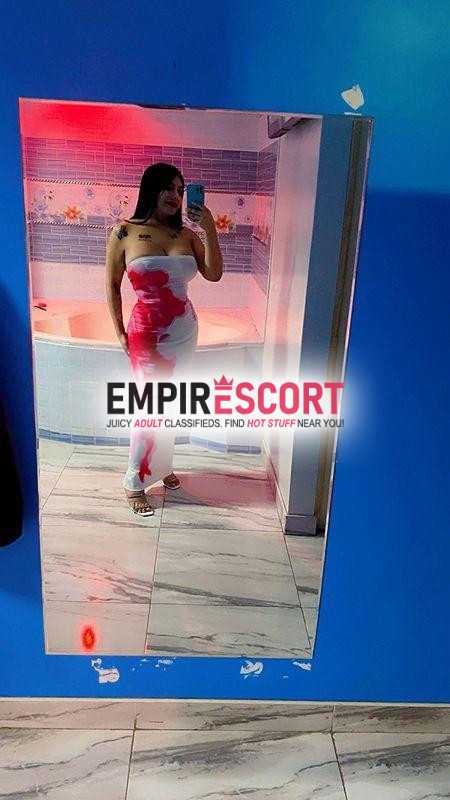 kiara ninfomana exclusiva cachonda blanquita servicio completo vaginal y anal