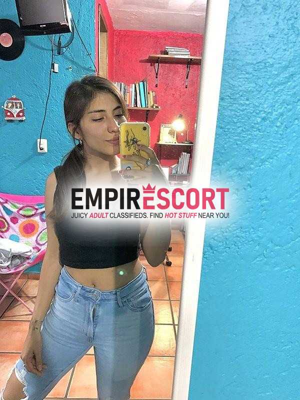🌊🏕️⭐🌞hola gusto mellamo evelin⭐ tengo⭐18⭐años soy chica extrovertida de barranca estoy dando mis caricias soy soltera🌊🏕️⭐🌞