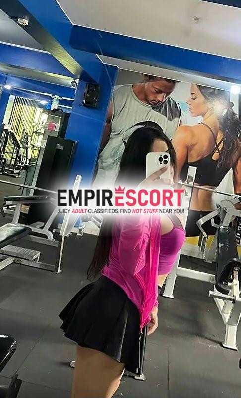 sofi tetona lince