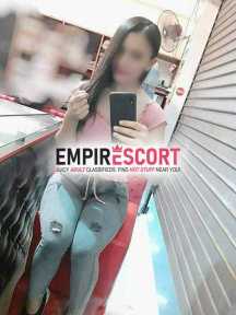 andrea disponible para pasarlo rico