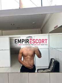 100 activo buen trato y sin apuros 
me considero dominante en el sexo🔥