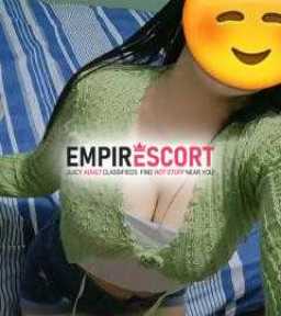 señorita universitaria sumisa disponible hoy