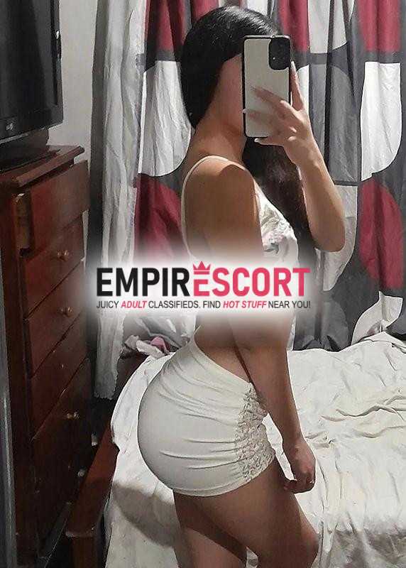 me encanta mi delicioso poto apretado y chiquito quiero cachar las 24 horas