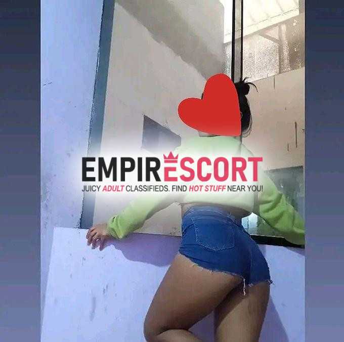 hola cariño me llamo karina rica y bonita señorita culoncita 🥳😺🌷ahí video llamadas vendo pack mi amor