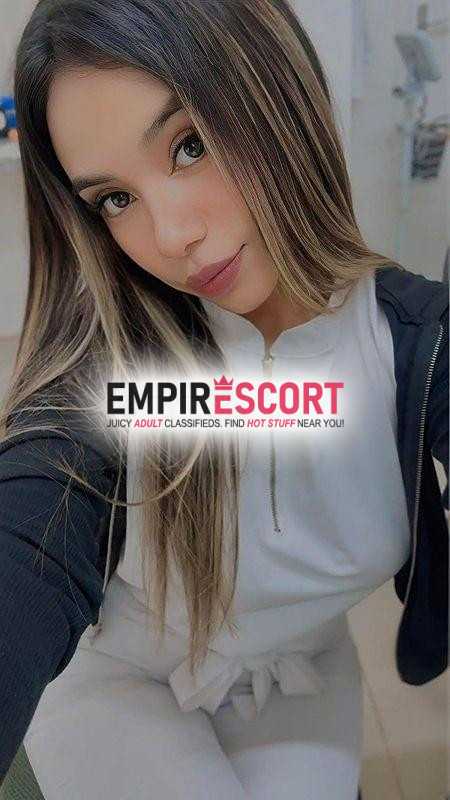 hola soy scort nueva en esto universitaria eh venido disfrutar buenos momentos tu lado contactame