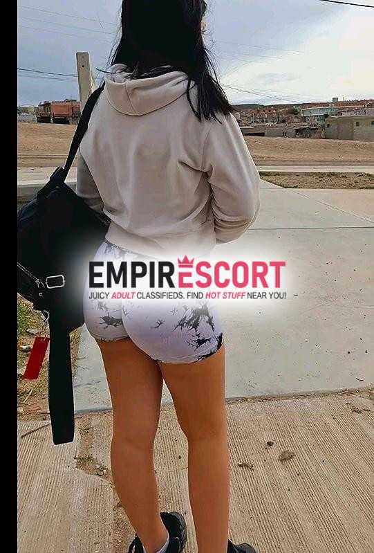 soy carla 19 años nueva en el ambiente hermosa chica en busca ayuda económica.