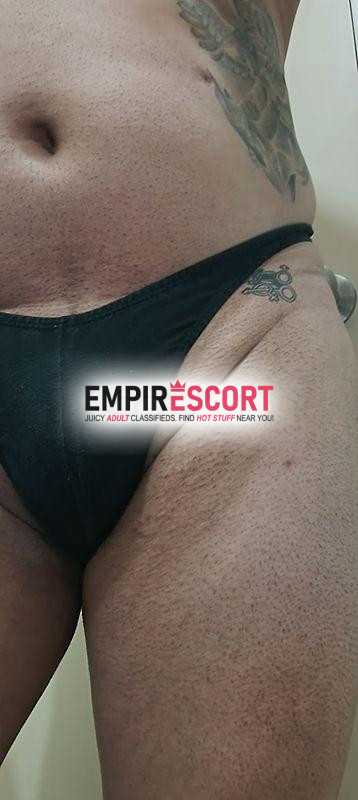 hago servicios hombres curiosos bisex para sacar tu leche 😈🤤 bajo mucha discreción trios activos o versátiles