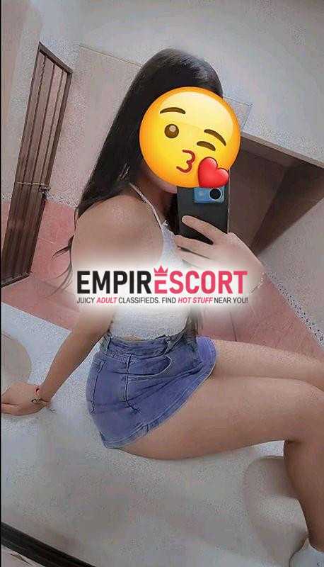 soy genesis vengo dispuesta todo🫣 experta sacando lechita👅