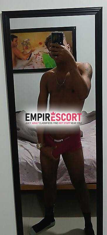 ecuatoriano 🇪🇨 
alto180
vergon21cm💪🍆

chiclayo 📍 0412 al 0812
