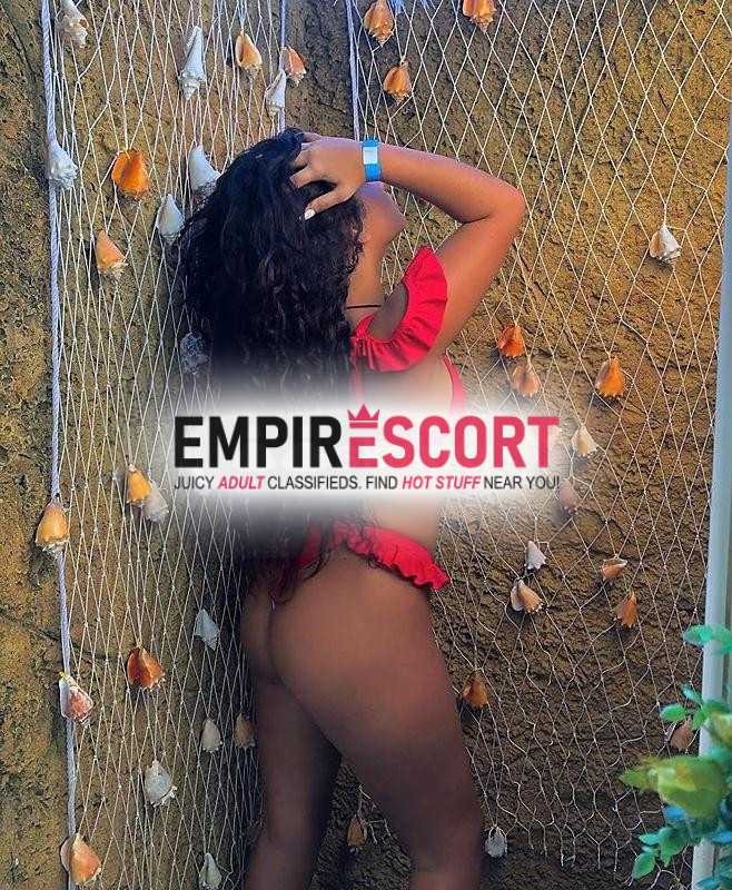 conÓceme soy diosa sexy curvas para servirte
