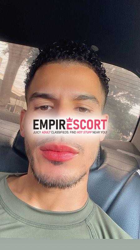 scort mascuino