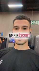scort mascuino