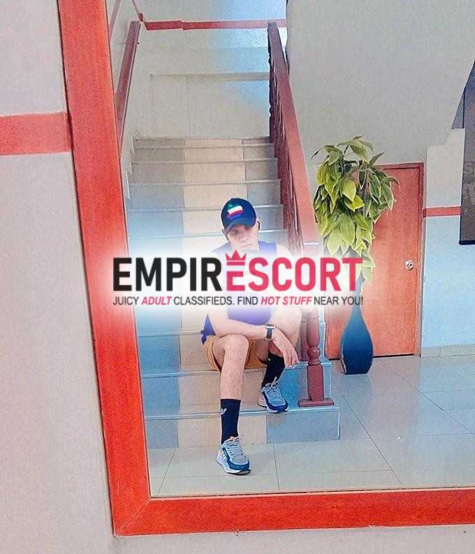 moreno arrecho recien llegado
 👀21 cm nada de flacidez 😈👀