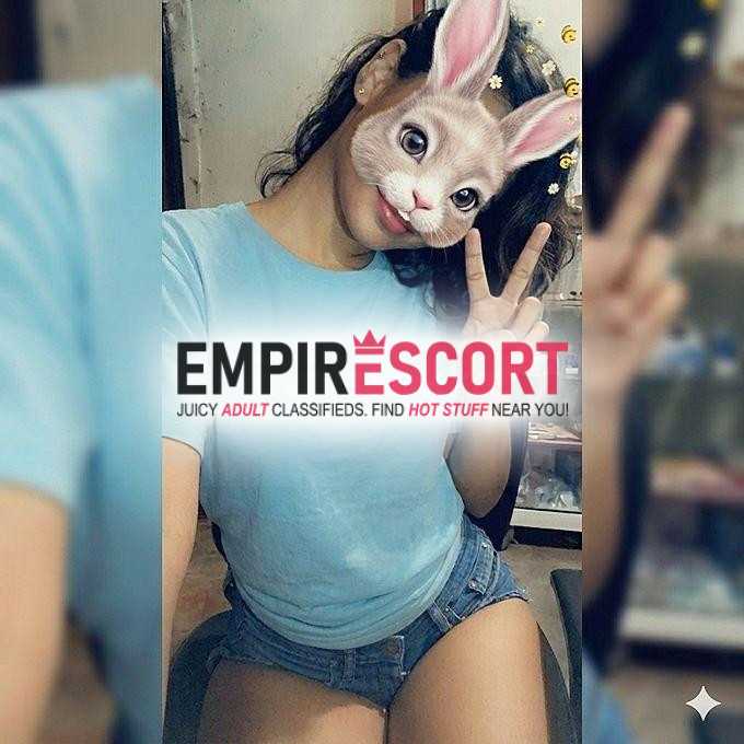 bonita chica deseosa de complacerte