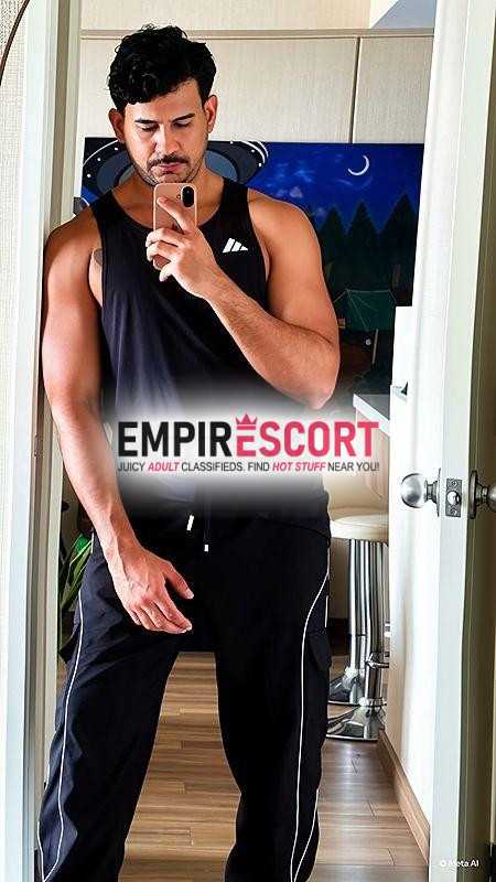 pingon lechero 💦
macho morboso 😈😈😈