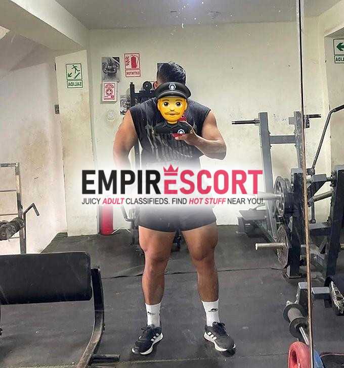 poli👮‍♂️real de paso en trujillo soy activo peruano norteÑo solo gente serÍa reservada y discreta