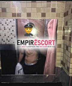 poli👮‍♂️real de paso en trujillo soy activo peruano norteÑo solo gente serÍa reservada y discreta