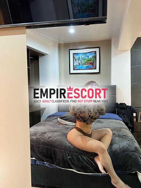 pocos días bella ecuatoriana 💕