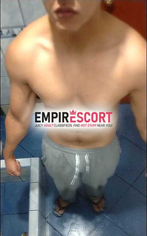 joven - entrenador de musculaciÓn - fit