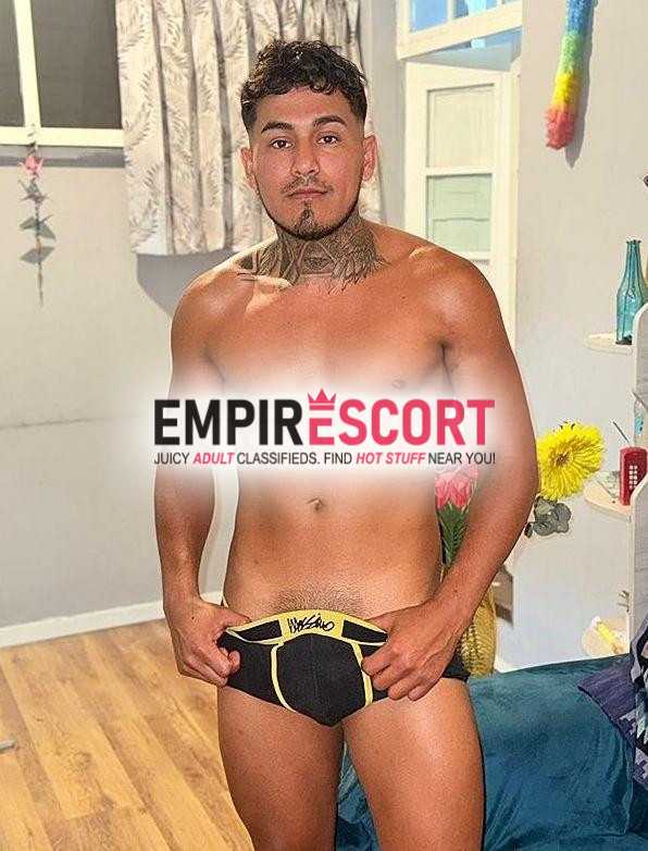 venezolano activo simpático pene curvo 🍆