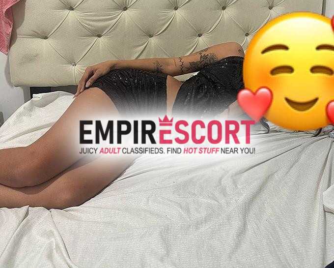 bella jovencita cachonda nueva tu ciudad😘😘