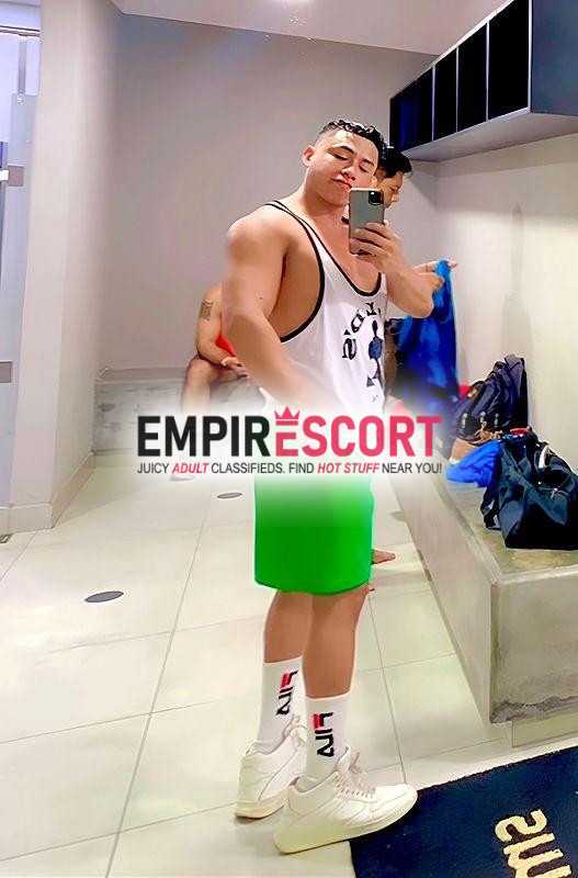 🇨🇴🍆de medellín bisex masajista profesional varonil de ojos claros mido 175 t tengo 24 años de buena presencia a1