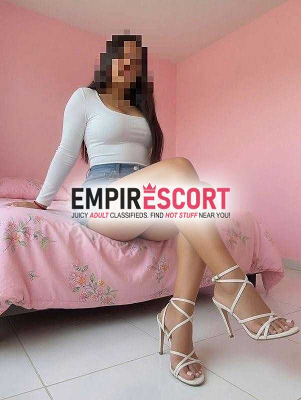😘me encanta lechita en todo mi cuerpo rico y apretadito.
