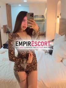 nicolle universitaria apretadita escríbeme