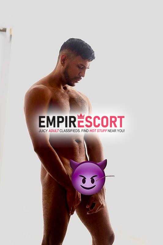 pingon lechero 💦
macho morboso 😈😈😈