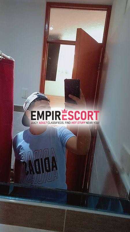 dylan ecuatoriano🇪🇨 morenito caliente lechero recien llegado en tu ciudad de estreno💦😈