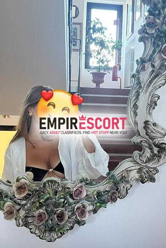 natalia hermosa cajamarquina quieres pasarla super rico bb escríbeme y haz realidad ese rico momento