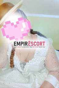 tu cholita mamona 😋darlin lista para que me levantes mi pollera 👌💋