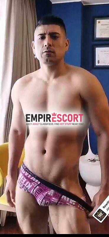 hola soy bryan 20 cm complaciente en cama mis fotos son 100 reales . ofrezco sex masajes videollamadas
