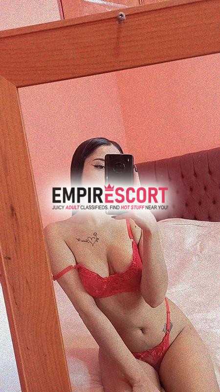 oriana linda kine hermosa de cuerpo complaciente en todo