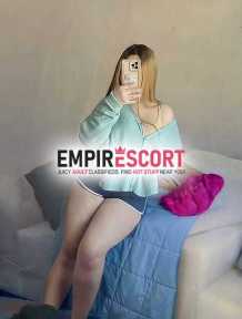 hola amor😍😘 soy salomé universitaria dispuesta complacer tus fantasías nueva en estreno 🥵😋